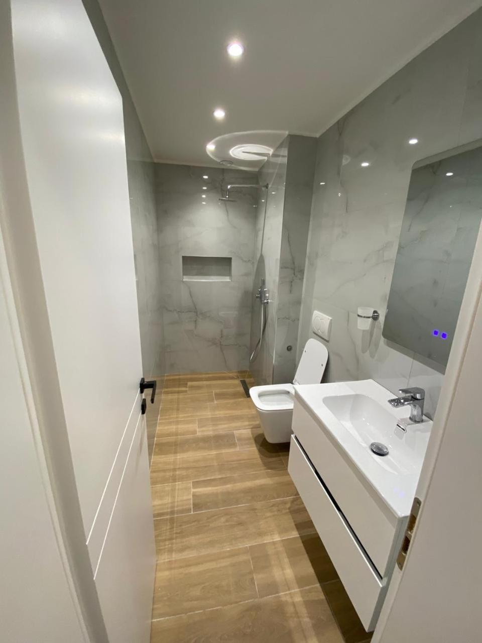 Tirana Apartment Экстерьер фото